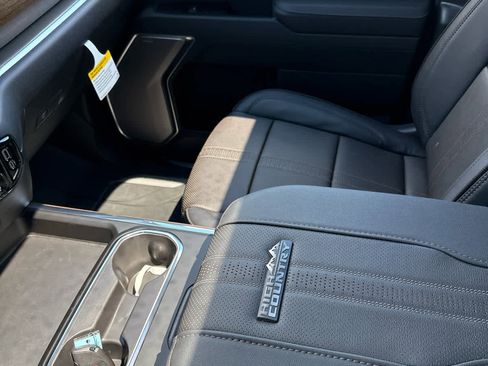 New 2026 Chevrolet Silverado 3500 High Country w/ High Country Premium Package AWD/4WD image 27