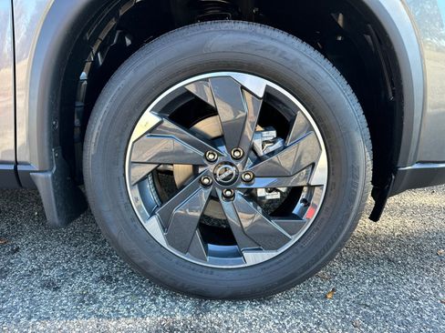 New 2026 Nissan Rogue SV image 12