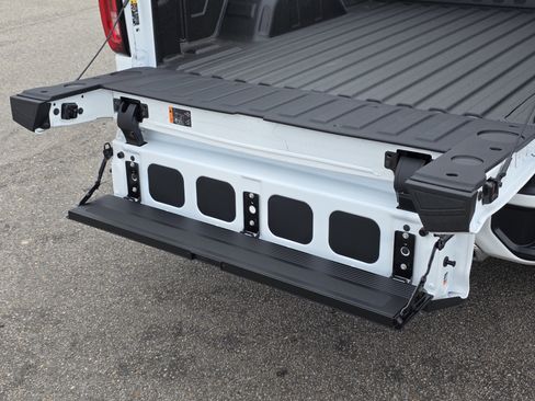 New 2026 GMC Sierra 1500 AT4 w/ AT4 Premium Package image 35