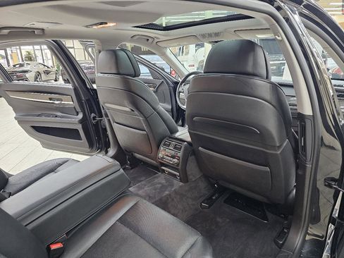 Used 2012 BMW 750Li image 22