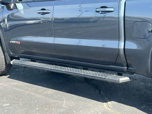 Used 2021 GMC Sierra 1500 AT4 w/ AT4 Value Package AWD/4WD image 11