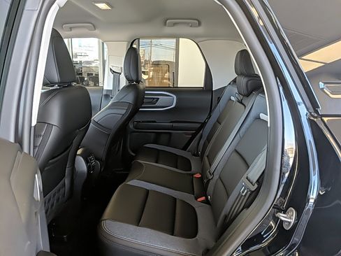 Certified 2025 Ford Bronco Sport Outer Banks w/ Outer Banks Tech Package+ image 12