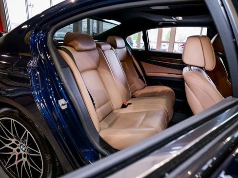 Used 2015 BMW 740Li xDrive image 22