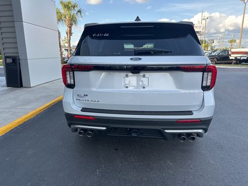 Used 2025 Ford Explorer Platinum w/ Ultimate Package RWD image 5