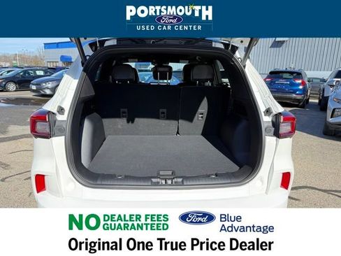 Certified 2023 Ford Escape ST-Line Select w/ Tech Pack #2 image 12