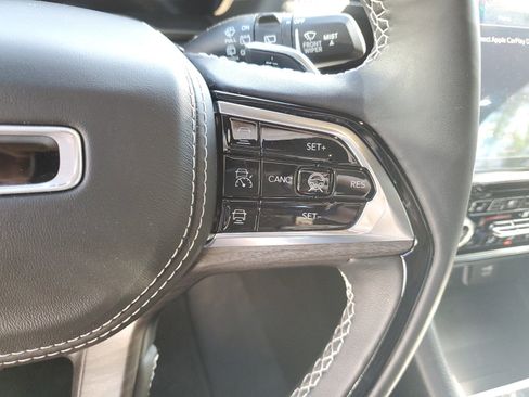 Used 2024 Jeep Grand Cherokee Overland w/ Advanced Protech Group III AWD/4WD image 23