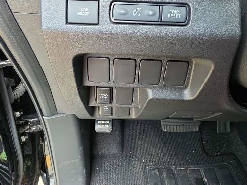 Used 2023 Nissan Frontier Pro-X w/ Tow Package RWD image 15