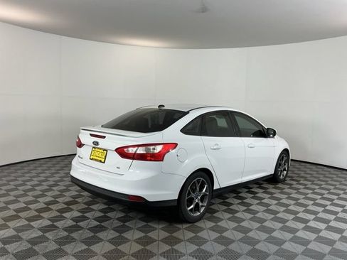 Used 2013 Ford Focus SE FWD image 5