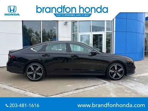 Used 2024 Honda Accord Sport image 7