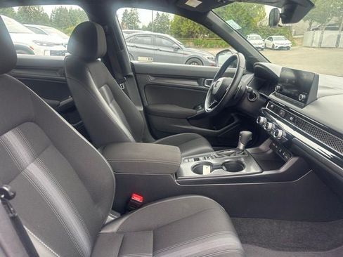 Used 2025 Honda Civic Sport image 10