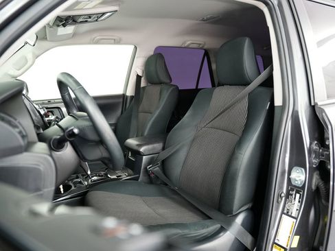 Used 2017 Toyota 4Runner TRD Off-Road AWD/4WD image 43