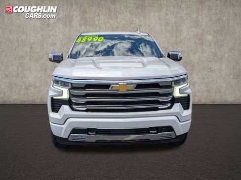 Used 2024 Chevrolet Silverado 1500 High Country w/ Technology Package AWD/4WD image 2