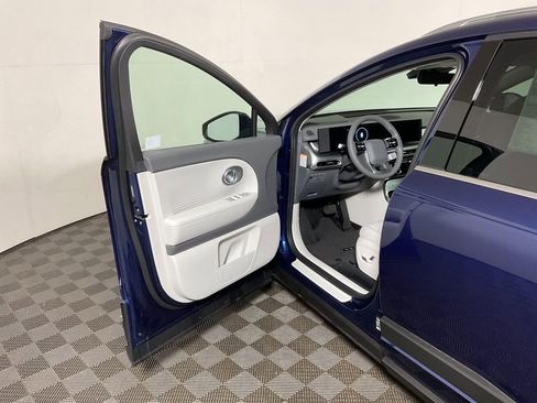 New 2026 Hyundai Ioniq 9 SE image 19