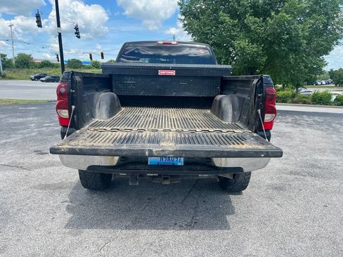 Used 2004 Chevrolet Silverado 2500 LT w/ Skid Plate Package AWD/4WD image 10