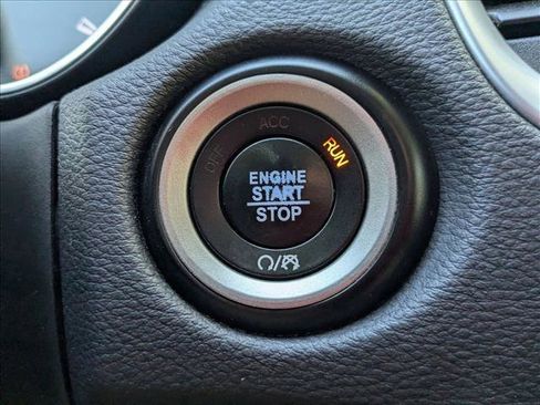 Used 2020 Dodge Durango SXT w/ 3rd Row Seating Group image 13