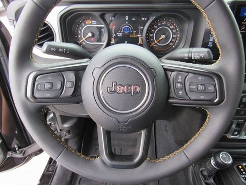 Used 2024 Jeep Wrangler Sport S image 18