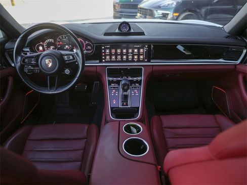 Certified 2023 Porsche Panamera 4S image 33