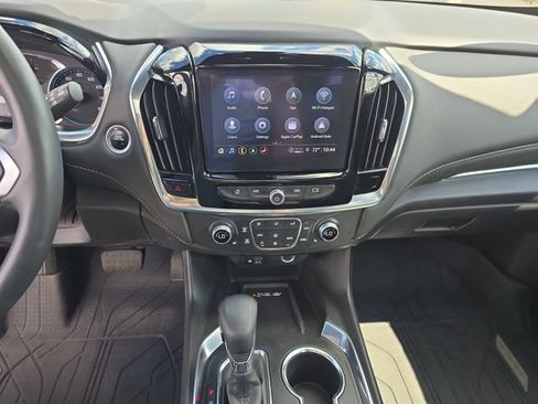 Used 2023 Chevrolet Traverse LT w/ LT Premium Package AWD/4WD image 18