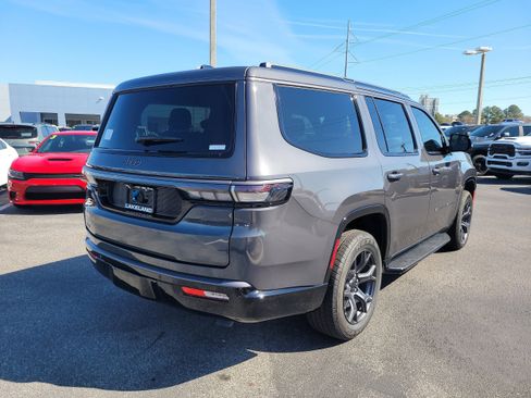 New 2026 Jeep Grand Wagoneer Limited image 5