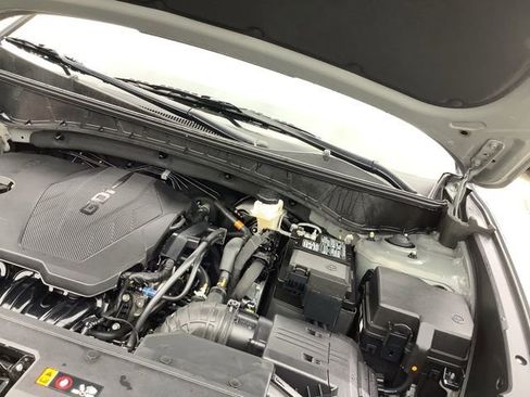 Certified 2024 Hyundai Tucson SE image 12