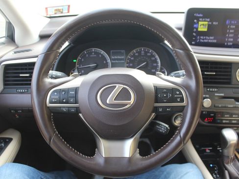 Used 2020 Lexus RX 350L Premium image 34