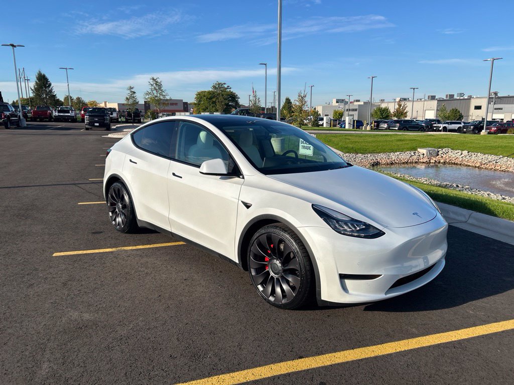Used 2021 Tesla Model Y Performance AWD/4WD image 5