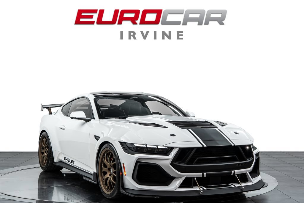 Used 2025 Ford Mustang Shelby GT500 w/ GT Performance Package RWD image 7