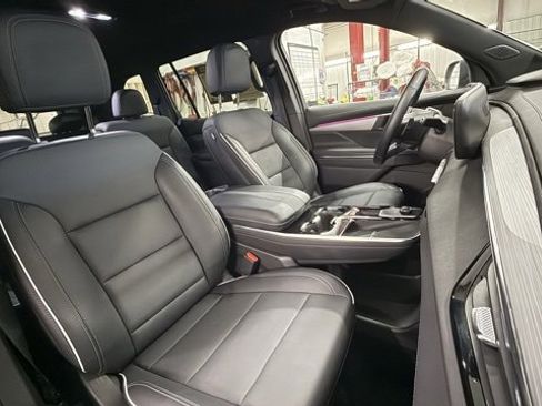 Used 2025 Buick Enclave Preferred image 20