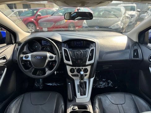 Used 2014 Ford Focus SE w/ Equipment Group 201A FWD image 12