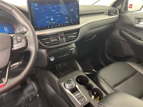 Used 2025 Ford Escape Platinum image 16