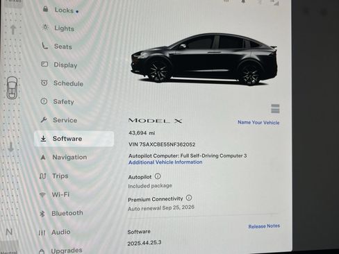 Used 2022 Tesla Model X image 20