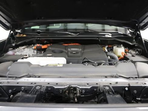 Used 2025 Toyota Sequoia Capstone AWD/4WD image 6