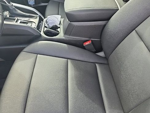 Used 2023 Chevrolet Colorado LT w/ LT Convenience Package III image 8