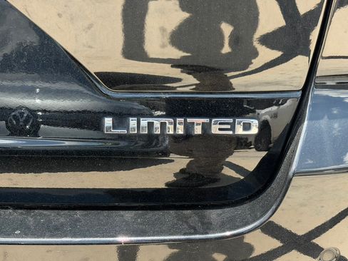 Used 2023 Jeep Grand Cherokee Limited AWD/4WD image 8