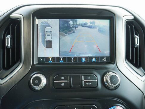 Used 2019 GMC Sierra 1500 Denali w/ Technology Package image 9