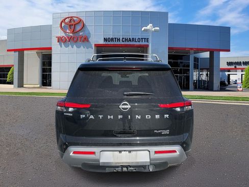 Used 2024 Nissan Pathfinder Platinum w/ Cargo Package image 9