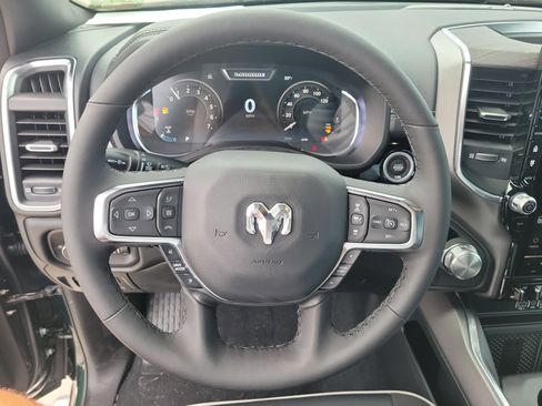 New 2026 RAM 1500 Laramie AWD/4WD image 19