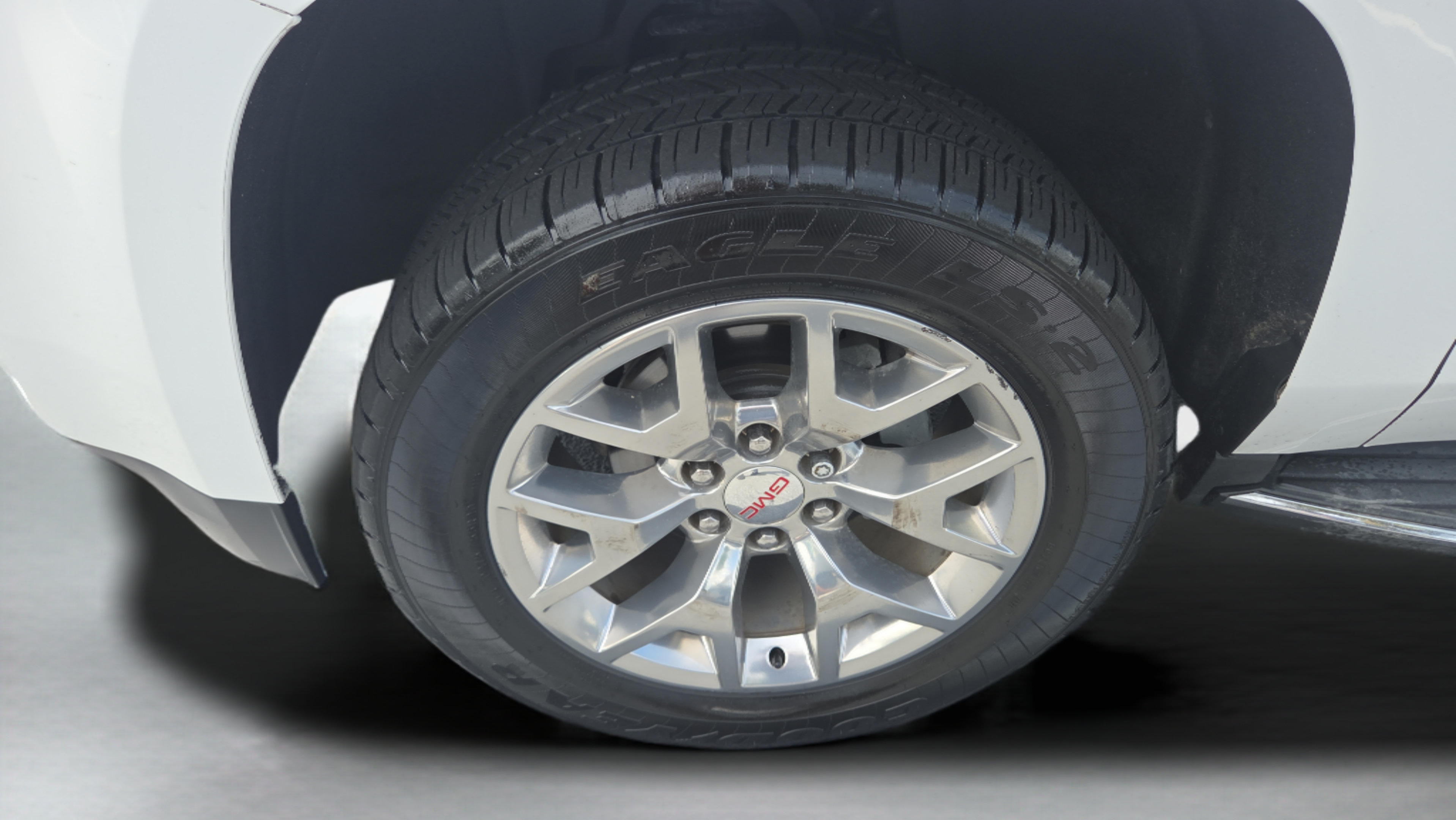 Used 2019 GMC Yukon SLT RWD image 24