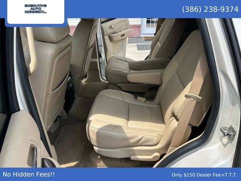 Used 2010 Cadillac Escalade AWD image 13