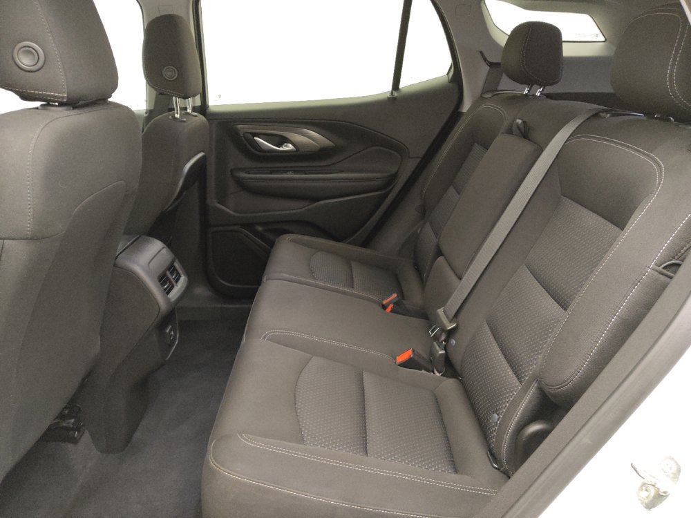 Used 2023 GMC Terrain SLE w/ Elevation Edition FWD image 18