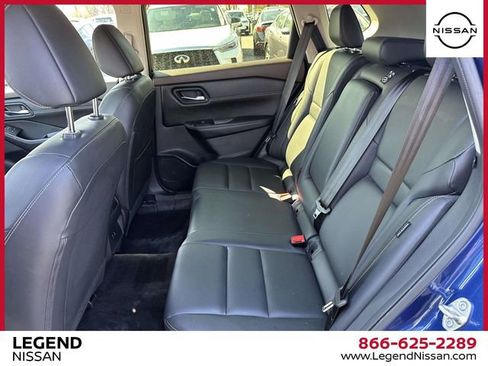 Used 2023 Nissan Rogue SL AWD/4WD image 19