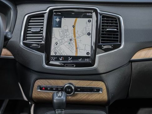 Used 2022 Volvo XC90 T5 Momentum w/ Advanced Package image 22