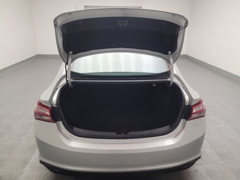 Used 2022 Chevrolet Malibu LT FWD image 29