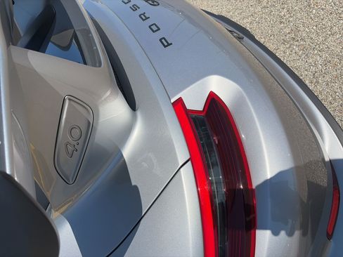 Used 2018 Porsche 911 GT3 image 9