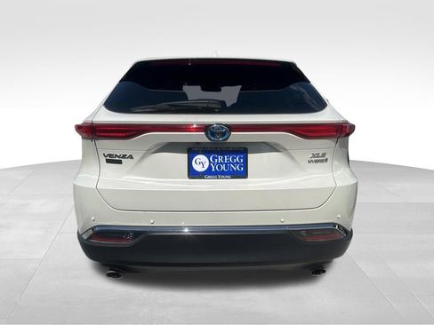 Used 2021 Toyota Venza XLE w/ Softex Package AWD/4WD image 6