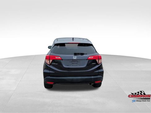 Used 2017 Honda HR-V EX image 4