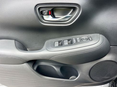 Certified 2026 Honda HR-V LX image 20