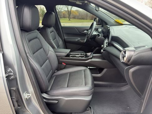Used 2026 Chevrolet Equinox LT w/ Convenience Package II AWD/4WD image 43