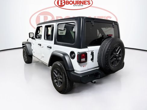 Used 2025 Jeep Wrangler Unlimited Sport AWD/4WD image 7