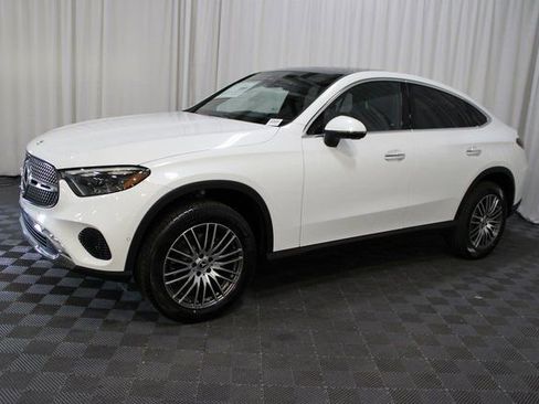 New 2026 Mercedes-Benz GLC 300 4MATIC image 3